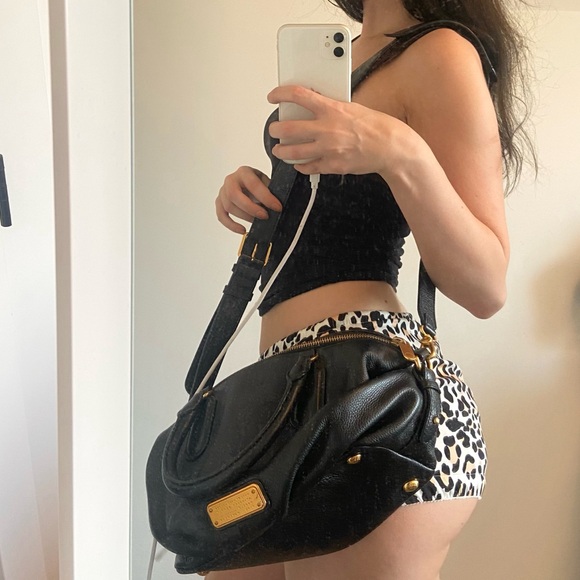 Marc Jacobs black leather crossbody bag - Picture 12 of 12